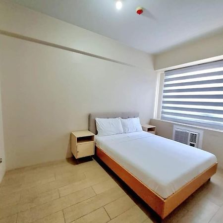 One Palm Tree Villas Manila Exterior foto