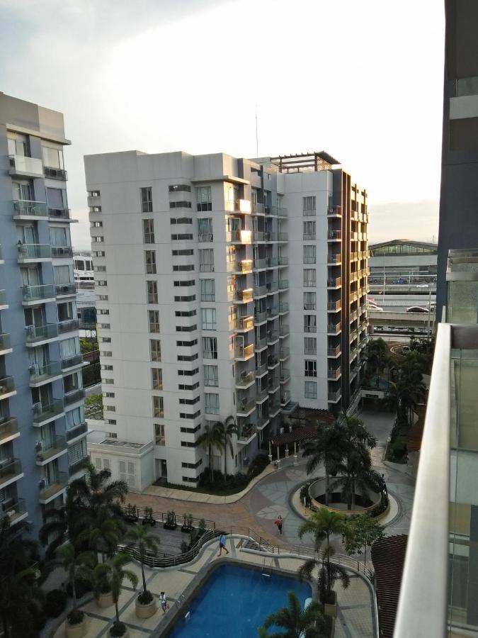 One Palm Tree Villas Manila Exterior foto