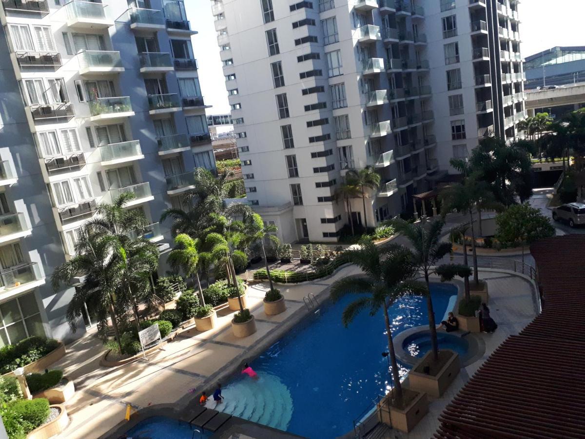 One Palm Tree Villas Manila Exterior foto